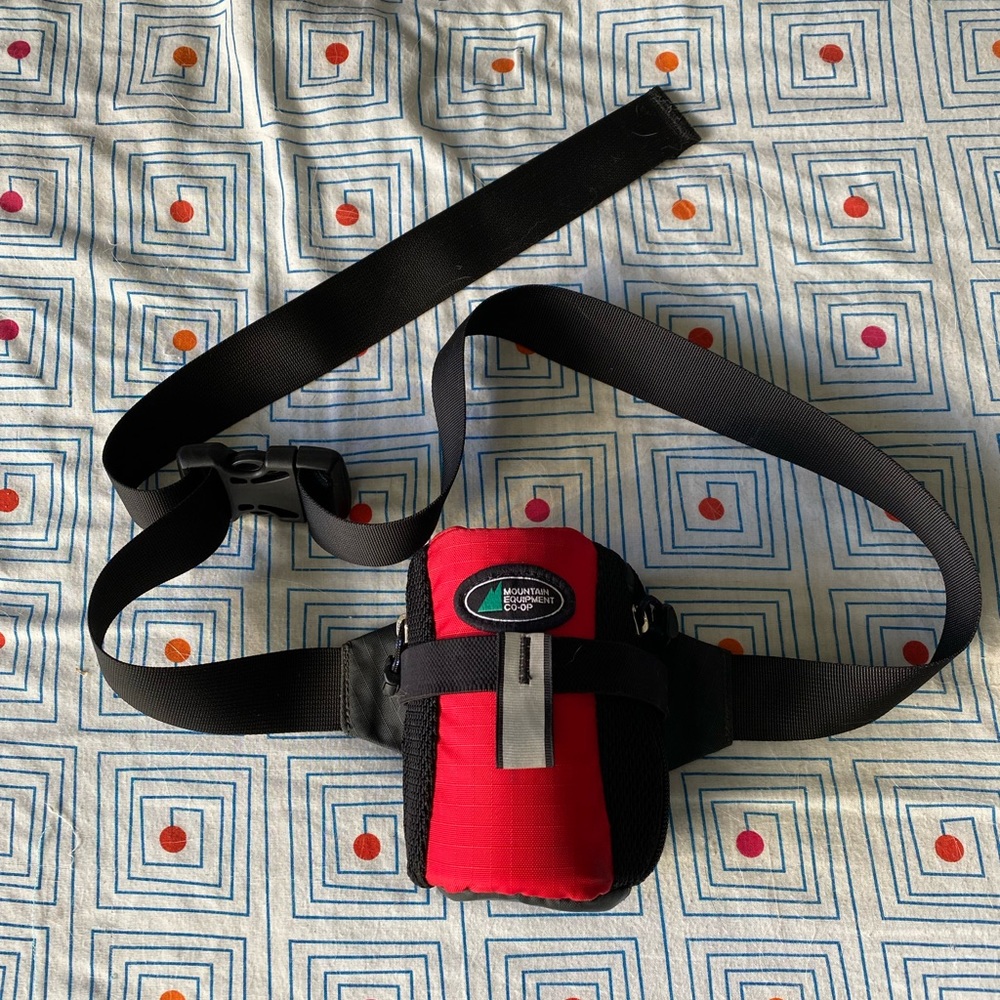 MEC water bottle waist pack